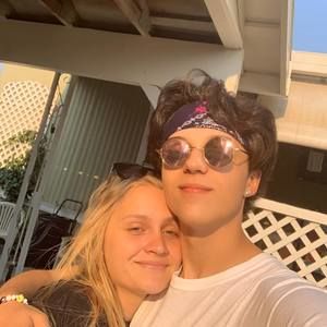 Meet your Posher, Justa